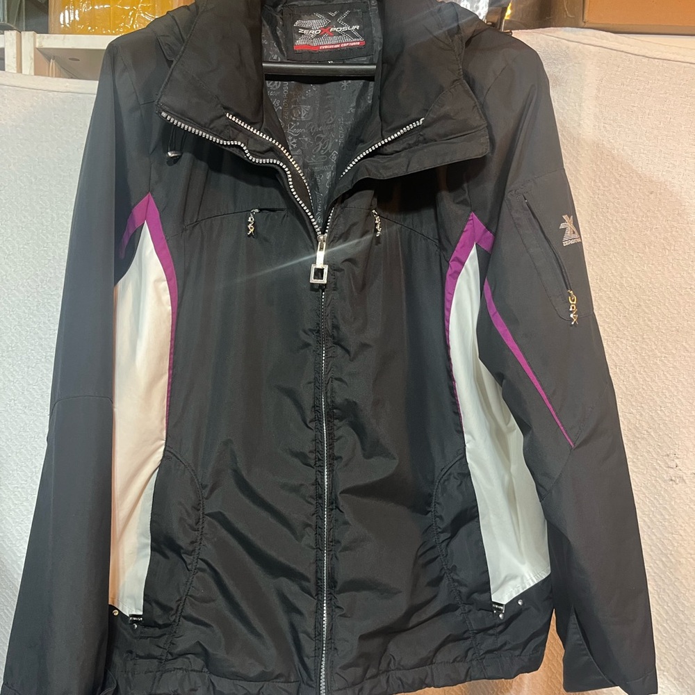 ZeroXposur Women’s Hooded Jacket/Coat size XL Black, Purple, White.